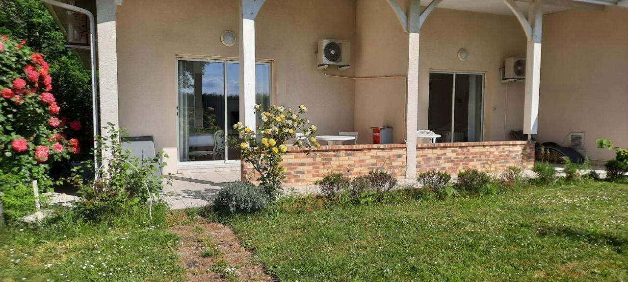 Chambres "Blanches" , Batiment Secondaire Hotel La Caravelle, Vue Jardin Biscarrosse-Plage Bagian luar foto
